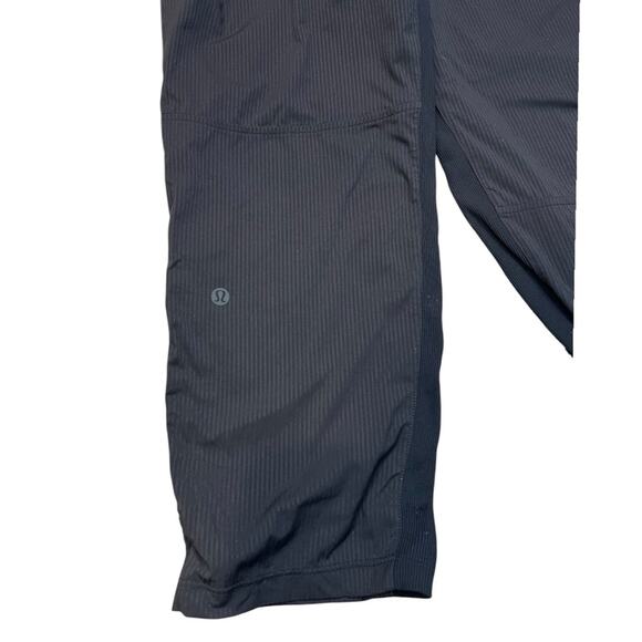 Lululemon Beyond the Studio Crop pants Black - Picture 6 of 16